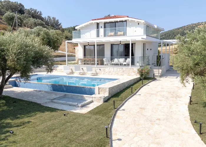 Daroma Villa, By Halkidiki